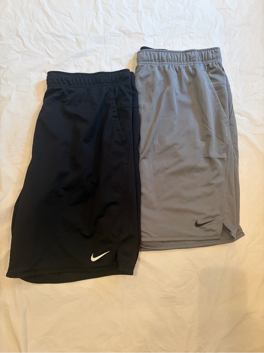 Lot of 2 Nike Athletic Shorts Men's Size XL (38) Grey and Black Drawstring